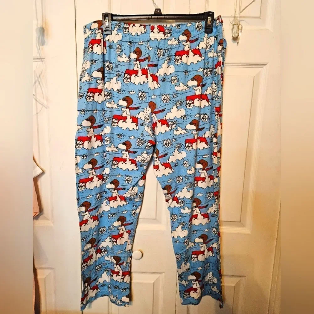 #447 Peanuts- Snoopy on Red Dog House being "The Red Baron."Sz. Mens L - Picture 2 of 4